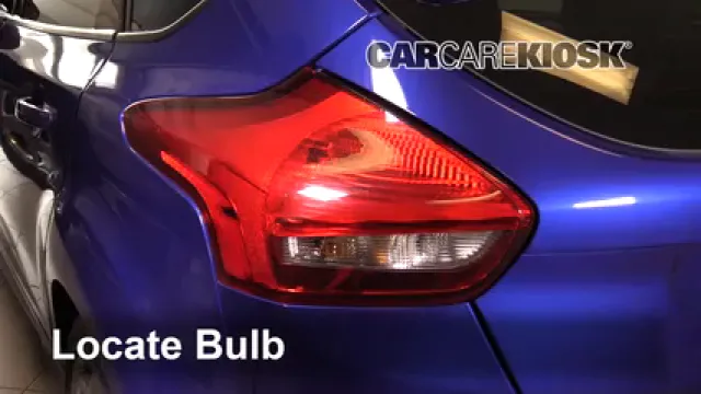 2016 Ford Focus ST 2.0L 4 Cyl. Turbo Luces Luz de reversa (reemplazar foco)